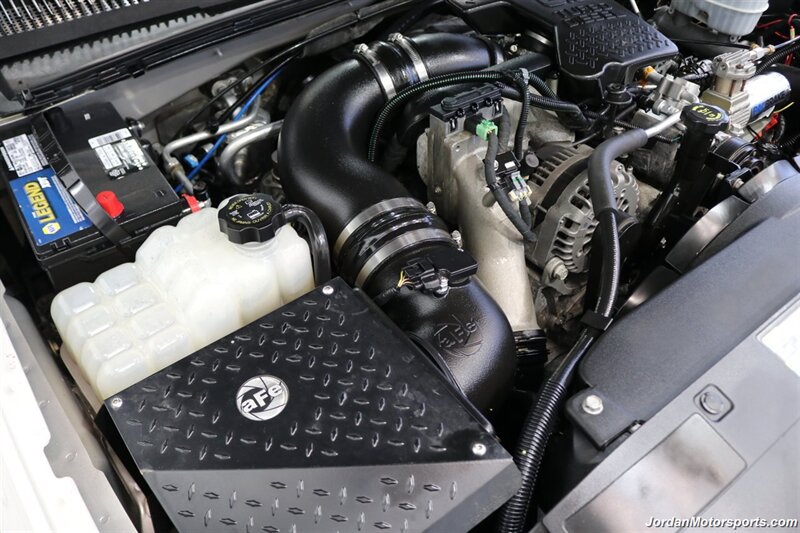 2006 Chevrolet Silverado 3500 LT3  1-OWNER* 100% RUST & CORROSION FREE* LT3 W/MOON ROOF & DVD* REAR AIR BAGS* PACBRAKE EXHAUST BRAKE* NEVER HAD 5TH WHEEL OR GOOSENECK* NEW 10-PLY A/T TIRES* REMOTE START - Photo 36 - Portland, OR 97230