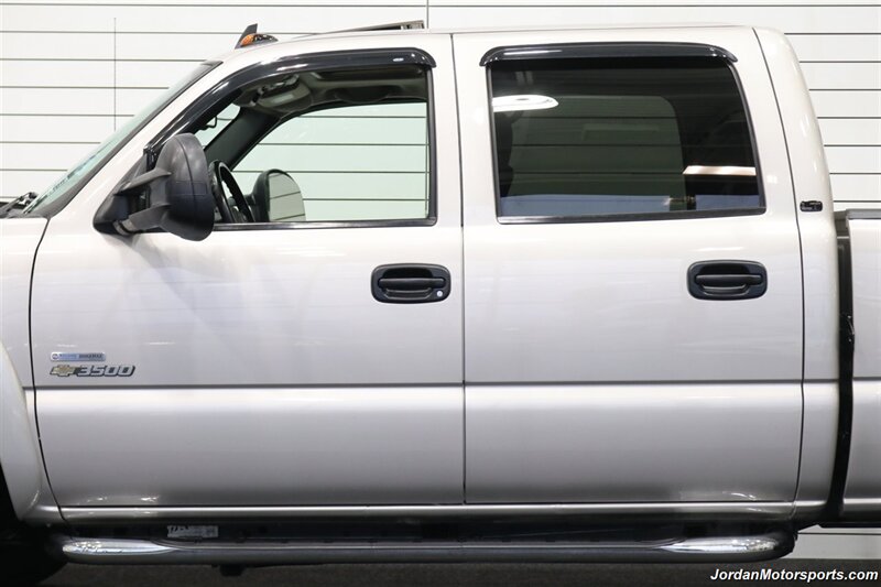 2006 Chevrolet Silverado 3500 LT3  1-OWNER* 100% RUST & CORROSION FREE* LT3 W/MOON ROOF & DVD* REAR AIR BAGS* PACBRAKE EXHAUST BRAKE* NEVER HAD 5TH WHEEL OR GOOSENECK* NEW 10-PLY A/T TIRES* REMOTE START - Photo 56 - Portland, OR 97230