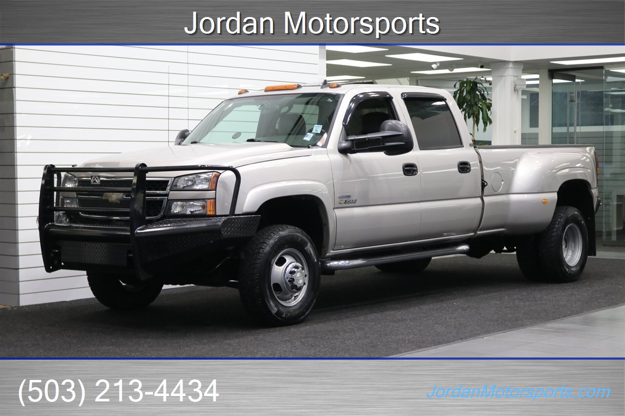 2006 Chevrolet Silverado 3500 LT3  1-OWNER* 100% RUST & CORROSION FREE* LT3 W/MOON ROOF & DVD* REAR AIR BAGS* PACBRAKE EXHAUST BRAKE* NEVER HAD 5TH WHEEL OR GOOSENECK* NEW 10-PLY A/T TIRES* REMOTE START - Photo 1 - Portland, OR 97230