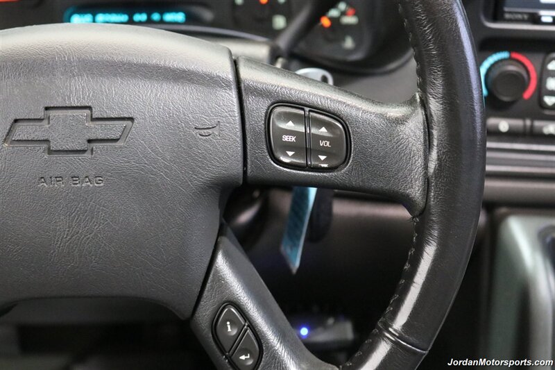 2006 Chevrolet Silverado 3500 LT3  1-OWNER* 100% RUST & CORROSION FREE* LT3 W/MOON ROOF & DVD* REAR AIR BAGS* PACBRAKE EXHAUST BRAKE* NEVER HAD 5TH WHEEL OR GOOSENECK* NEW 10-PLY A/T TIRES* REMOTE START - Photo 83 - Portland, OR 97230