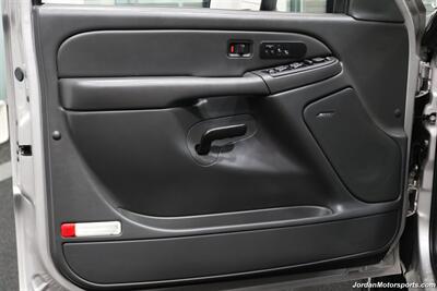 2006 Chevrolet Silverado 3500 LT3  1-OWNER* 100% RUST & CORROSION FREE* LT3 W/MOON ROOF & DVD* REAR AIR BAGS* PACBRAKE EXHAUST BRAKE* NEVER HAD 5TH WHEEL OR GOOSENECK* NEW 10-PLY A/T TIRES* REMOTE START - Photo 64 - Portland, OR 97230