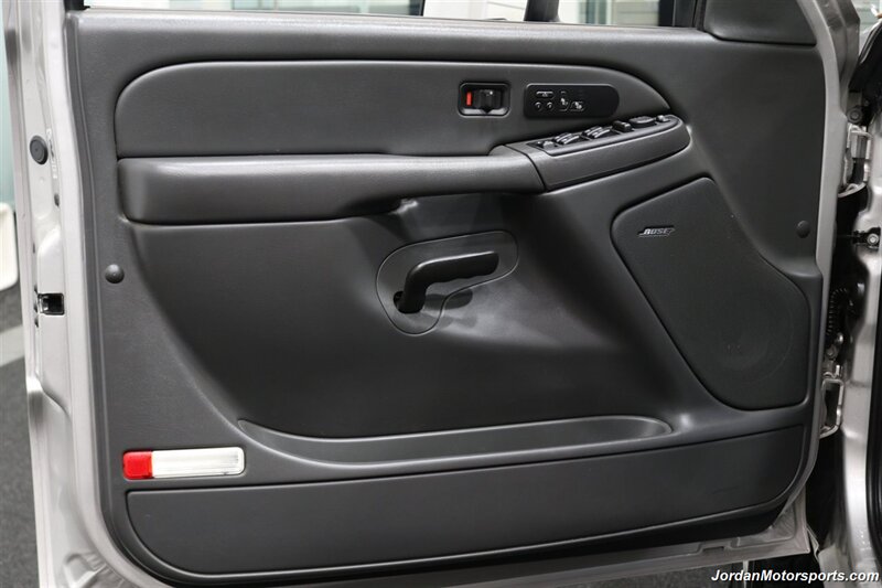 2006 Chevrolet Silverado 3500 LT3  1-OWNER* 100% RUST & CORROSION FREE* LT3 W/MOON ROOF & DVD* REAR AIR BAGS* PACBRAKE EXHAUST BRAKE* NEVER HAD 5TH WHEEL OR GOOSENECK* NEW 10-PLY A/T TIRES* REMOTE START - Photo 64 - Portland, OR 97230