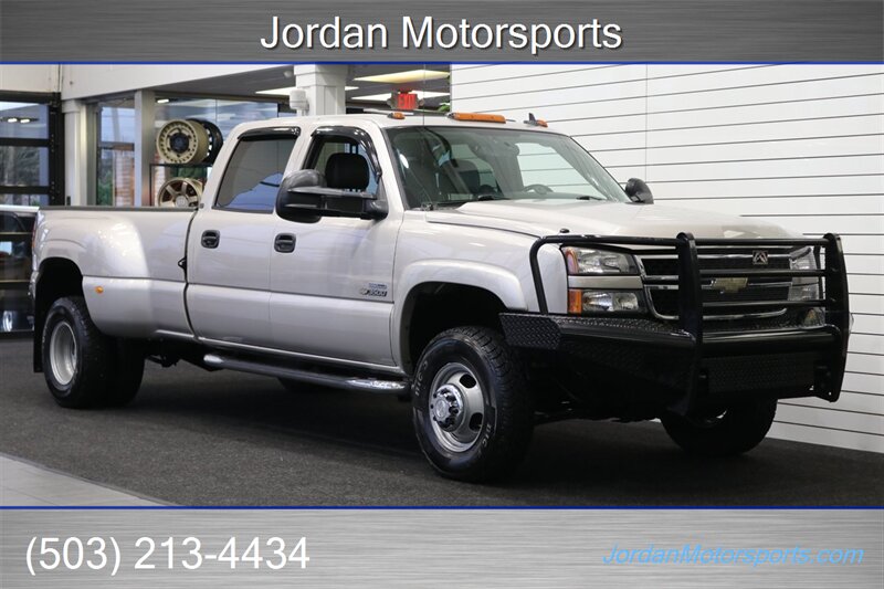 2006 Chevrolet Silverado 3500 LT3  1-OWNER* 100% RUST & CORROSION FREE* LT3 W/MOON ROOF & DVD* REAR AIR BAGS* PACBRAKE EXHAUST BRAKE* NEVER HAD 5TH WHEEL OR GOOSENECK* NEW 10-PLY A/T TIRES* REMOTE START