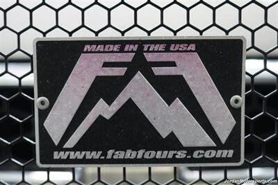 2006 Chevrolet Silverado 3500 LT3  1-OWNER* 100% RUST & CORROSION FREE* LT3 W/MOON ROOF & DVD* REAR AIR BAGS* PACBRAKE EXHAUST BRAKE* NEVER HAD 5TH WHEEL OR GOOSENECK* NEW 10-PLY A/T TIRES* REMOTE START - Photo 94 - Portland, OR 97230