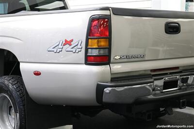 2006 Chevrolet Silverado 3500 LT3  1-OWNER* 100% RUST & CORROSION FREE* LT3 W/MOON ROOF & DVD* REAR AIR BAGS* PACBRAKE EXHAUST BRAKE* NEVER HAD 5TH WHEEL OR GOOSENECK* NEW 10-PLY A/T TIRES* REMOTE START - Photo 51 - Portland, OR 97230