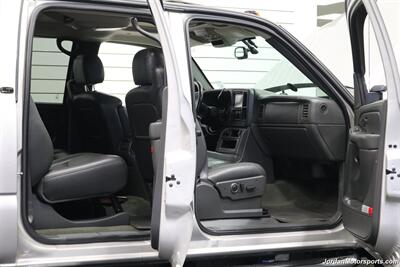 2006 Chevrolet Silverado 3500 LT3  1-OWNER* 100% RUST & CORROSION FREE* LT3 W/MOON ROOF & DVD* REAR AIR BAGS* PACBRAKE EXHAUST BRAKE* NEVER HAD 5TH WHEEL OR GOOSENECK* NEW 10-PLY A/T TIRES* REMOTE START - Photo 63 - Portland, OR 97230