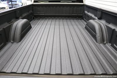 2006 Chevrolet Silverado 3500 LT3  1-OWNER* 100% RUST & CORROSION FREE* LT3 W/MOON ROOF & DVD* REAR AIR BAGS* PACBRAKE EXHAUST BRAKE* NEVER HAD 5TH WHEEL OR GOOSENECK* NEW 10-PLY A/T TIRES* REMOTE START - Photo 42 - Portland, OR 97230