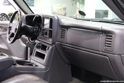 2006 Chevrolet Silverado 3500 LT3  1-OWNER* 100% RUST & CORROSION FREE* LT3 W/MOON ROOF & DVD* REAR AIR BAGS* PACBRAKE EXHAUST BRAKE* NEVER HAD 5TH WHEEL OR GOOSENECK* NEW 10-PLY A/T TIRES* REMOTE START - Photo 85 - Portland, OR 97230