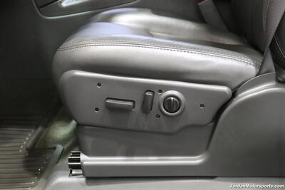 2006 Chevrolet Silverado 3500 LT3  1-OWNER* 100% RUST & CORROSION FREE* LT3 W/MOON ROOF & DVD* REAR AIR BAGS* PACBRAKE EXHAUST BRAKE* NEVER HAD 5TH WHEEL OR GOOSENECK* NEW 10-PLY A/T TIRES* REMOTE START - Photo 68 - Portland, OR 97230