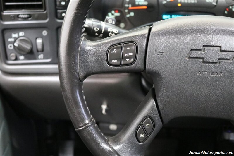 2006 Chevrolet Silverado 3500 LT3  1-OWNER* 100% RUST & CORROSION FREE* LT3 W/MOON ROOF & DVD* REAR AIR BAGS* PACBRAKE EXHAUST BRAKE* NEVER HAD 5TH WHEEL OR GOOSENECK* NEW 10-PLY A/T TIRES* REMOTE START - Photo 82 - Portland, OR 97230