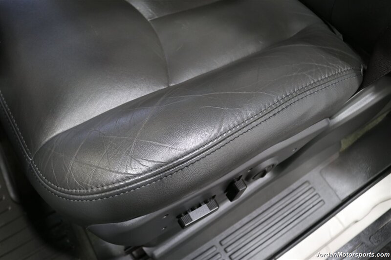 2006 Chevrolet Silverado 3500 LT3  1-OWNER* 100% RUST & CORROSION FREE* LT3 W/MOON ROOF & DVD* REAR AIR BAGS* PACBRAKE EXHAUST BRAKE* NEVER HAD 5TH WHEEL OR GOOSENECK* NEW 10-PLY A/T TIRES* REMOTE START - Photo 70 - Portland, OR 97230