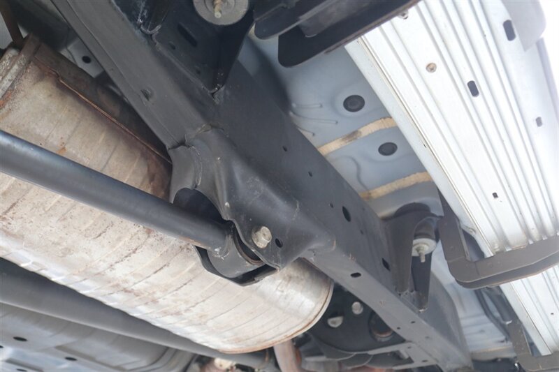 1999 Toyota Land Cruiser   - Photo 21 - Portland, OR 97230