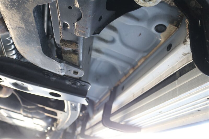 1999 Toyota Land Cruiser   - Photo 28 - Portland, OR 97230