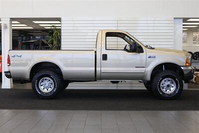 2001 Ford F-350 Lariat  6-SPEED* 1-CALIFORNIA OWNER* 100% RUST FREE* NEW 2.5 " LEVEL W/BILSTEIN 5100 SHOCKS* NEW 35 " BFG KO3s* FACTORY PTO* POWER INVERTER* LEATHER* ALL BOOKS-KEYS-WINDOW STICKER* COLLECTOR GRADE - Photo 5 - Portland, OR 97230