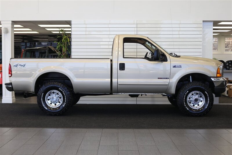 2001 Ford F-350 Lariat  6-SPEED* 1-CALIFORNIA OWNER* 100% RUST FREE* NEW 2.5 " LEVEL W/BILSTEIN 5100 SHOCKS* NEW 35 " BFG KO3s* FACTORY PTO* POWER INVERTER* LEATHER* ALL BOOKS-KEYS-WINDOW STICKER* COLLECTOR GRADE - Photo 5 - Portland, OR 97230