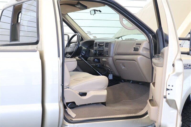 2001 Ford F-350 Lariat  6-SPEED* 1-CALIFORNIA OWNER* 100% RUST FREE* NEW 2.5 " LEVEL W/BILSTEIN 5100 SHOCKS* NEW 35 " BFG KO3s* FACTORY PTO* POWER INVERTER* LEATHER* ALL BOOKS-KEYS-WINDOW STICKER* COLLECTOR GRADE - Photo 54 - Portland, OR 97230