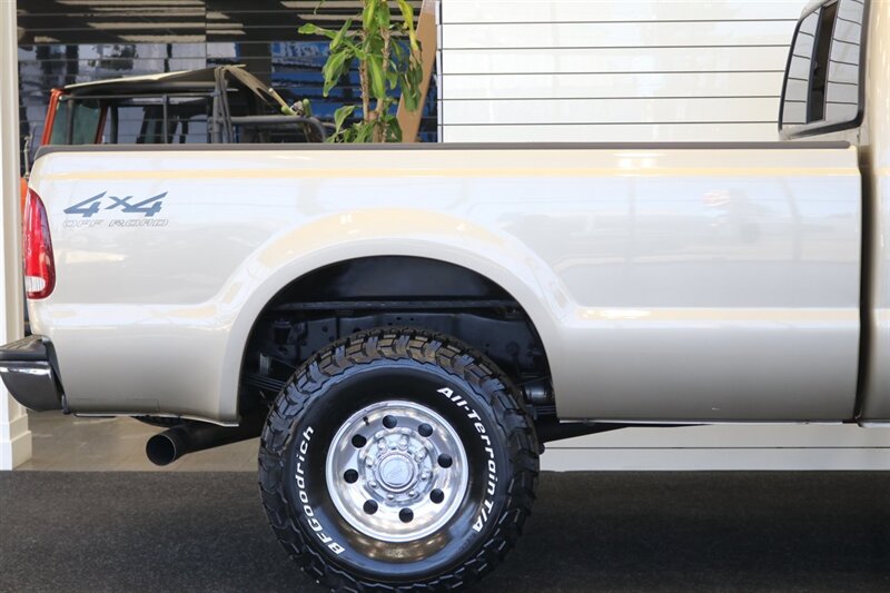 2001 Ford F-350 Lariat  6-SPEED* 1-CALIFORNIA OWNER* 100% RUST FREE* NEW 2.5 " LEVEL W/BILSTEIN 5100 SHOCKS* NEW 35 " BFG KO3s* FACTORY PTO* POWER INVERTER* LEATHER* ALL BOOKS-KEYS-WINDOW STICKER* COLLECTOR GRADE - Photo 67 - Portland, OR 97230