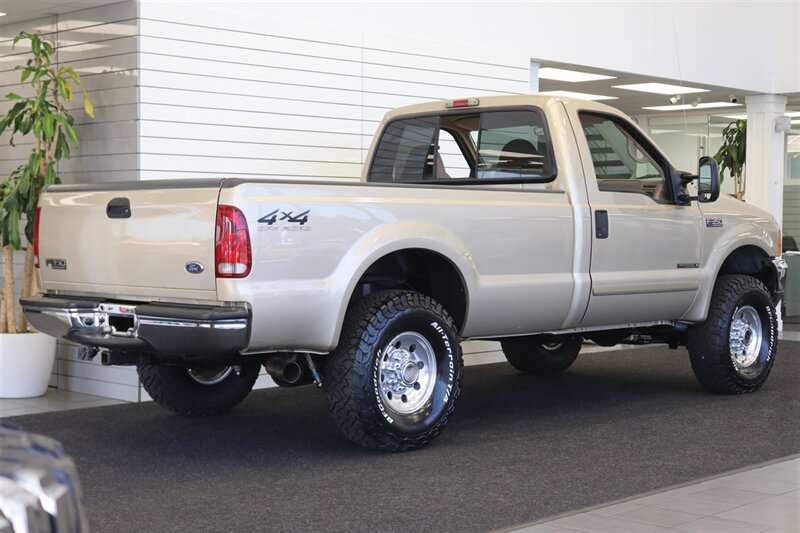 2001 Ford F-350 Lariat  6-SPEED* 1-CALIFORNIA OWNER* 100% RUST FREE* NEW 2.5 " LEVEL W/BILSTEIN 5100 SHOCKS* NEW 35 " BFG KO3s* FACTORY PTO* POWER INVERTER* LEATHER* ALL BOOKS-KEYS-WINDOW STICKER* COLLECTOR GRADE - Photo 7 - Portland, OR 97230
