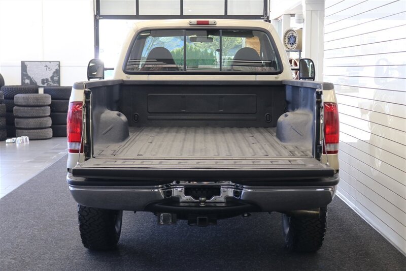 2001 Ford F-350 Lariat  6-SPEED* 1-CALIFORNIA OWNER* 100% RUST FREE* NEW 2.5 " LEVEL W/BILSTEIN 5100 SHOCKS* NEW 35 " BFG KO3s* FACTORY PTO* POWER INVERTER* LEATHER* ALL BOOKS-KEYS-WINDOW STICKER* COLLECTOR GRADE - Photo 15 - Portland, OR 97230