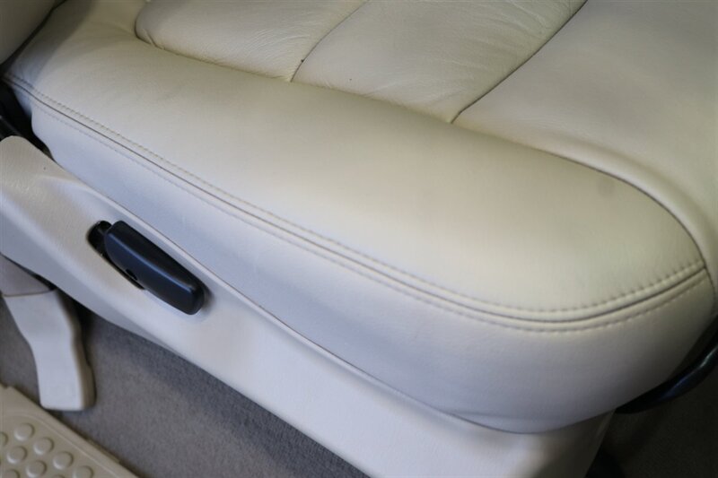 2001 Ford F-350 Lariat  6-SPEED* 1-CALIFORNIA OWNER* 100% RUST FREE* NEW 2.5 " LEVEL W/BILSTEIN 5100 SHOCKS* NEW 35 " BFG KO3s* FACTORY PTO* POWER INVERTER* LEATHER* ALL BOOKS-KEYS-WINDOW STICKER* COLLECTOR GRADE - Photo 77 - Portland, OR 97230