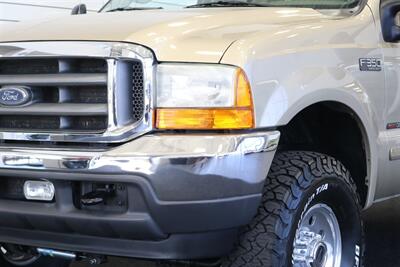2001 Ford F-350 Lariat  6-SPEED* 1-CALIFORNIA OWNER* 100% RUST FREE* NEW 2.5 " LEVEL W/BILSTEIN 5100 SHOCKS* NEW 35 " BFG KO3s* FACTORY PTO* POWER INVERTER* LEATHER* ALL BOOKS-KEYS-WINDOW STICKER* COLLECTOR GRADE - Photo 12 - Portland, OR 97230