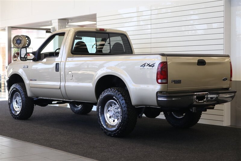 2001 Ford F-350 Lariat  6-SPEED* 1-CALIFORNIA OWNER* 100% RUST FREE* NEW 2.5 " LEVEL W/BILSTEIN 5100 SHOCKS* NEW 35 " BFG KO3s* FACTORY PTO* POWER INVERTER* LEATHER* ALL BOOKS-KEYS-WINDOW STICKER* COLLECTOR GRADE - Photo 6 - Portland, OR 97230