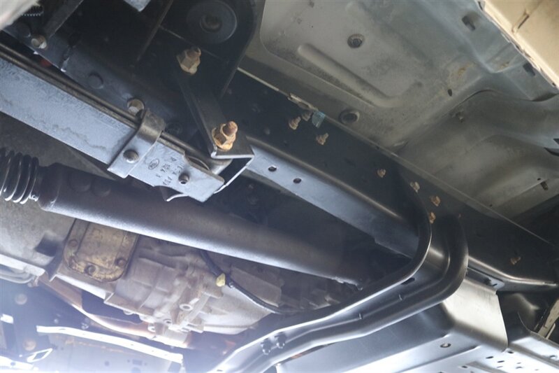 2001 Ford F-350 Lariat  6-SPEED* 1-CALIFORNIA OWNER* 100% RUST FREE* NEW 2.5 " LEVEL W/BILSTEIN 5100 SHOCKS* NEW 35 " BFG KO3s* FACTORY PTO* POWER INVERTER* LEATHER* ALL BOOKS-KEYS-WINDOW STICKER* COLLECTOR GRADE - Photo 28 - Portland, OR 97230