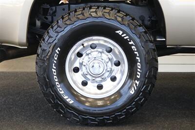 2001 Ford F-350 Lariat  6-SPEED* 1-CALIFORNIA OWNER* 100% RUST FREE* NEW 2.5 " LEVEL W/BILSTEIN 5100 SHOCKS* NEW 35 " BFG KO3s* FACTORY PTO* POWER INVERTER* LEATHER* ALL BOOKS-KEYS-WINDOW STICKER* COLLECTOR GRADE - Photo 56 - Portland, OR 97230