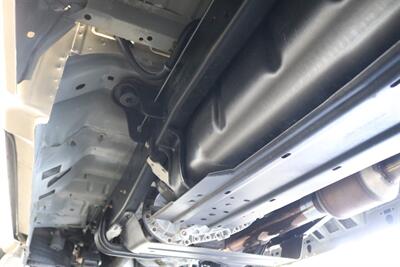 2001 Ford F-350 Lariat  6-SPEED* 1-CALIFORNIA OWNER* 100% RUST FREE* NEW 2.5 " LEVEL W/BILSTEIN 5100 SHOCKS* NEW 35 " BFG KO3s* FACTORY PTO* POWER INVERTER* LEATHER* ALL BOOKS-KEYS-WINDOW STICKER* COLLECTOR GRADE - Photo 30 - Portland, OR 97230