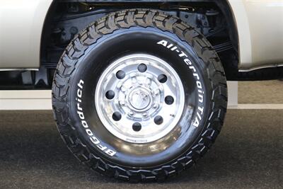 2001 Ford F-350 Lariat  6-SPEED* 1-CALIFORNIA OWNER* 100% RUST FREE* NEW 2.5 " LEVEL W/BILSTEIN 5100 SHOCKS* NEW 35 " BFG KO3s* FACTORY PTO* POWER INVERTER* LEATHER* ALL BOOKS-KEYS-WINDOW STICKER* COLLECTOR GRADE - Photo 55 - Portland, OR 97230