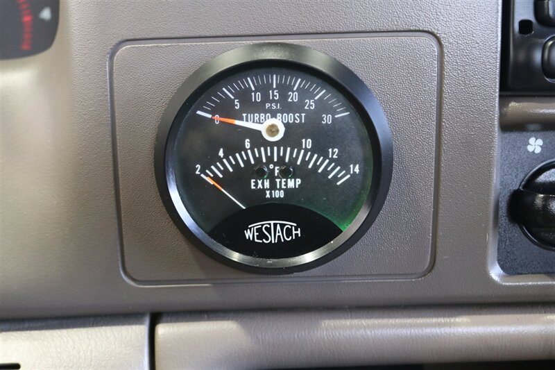 2001 Ford F-350 Lariat  6-SPEED* 1-CALIFORNIA OWNER* 100% RUST FREE* NEW 2.5 " LEVEL W/BILSTEIN 5100 SHOCKS* NEW 35 " BFG KO3s* FACTORY PTO* POWER INVERTER* LEATHER* ALL BOOKS-KEYS-WINDOW STICKER* COLLECTOR GRADE - Photo 91 - Portland, OR 97230