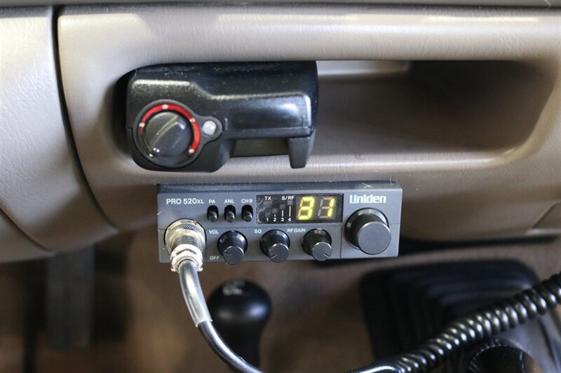 2001 Ford F-350 Lariat  6-SPEED* 1-CALIFORNIA OWNER* 100% RUST FREE* NEW 2.5 " LEVEL W/BILSTEIN 5100 SHOCKS* NEW 35 " BFG KO3s* FACTORY PTO* POWER INVERTER* LEATHER* ALL BOOKS-KEYS-WINDOW STICKER* COLLECTOR GRADE - Photo 90 - Portland, OR 97230