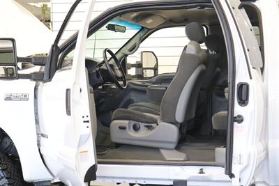 2002 Ford F-250 XLT  100% RUST FREE* 100% ACCIDENT FREE* LONG BED EXTRA CAB* LINEX BED LINER* NEW 2.5 "LEVEL KIT W/ BILSTEIN 5100 SHOCKS& STEERING STABILIZER* NEW 35 " BFG KO3 10-PLYs* UPGRADED GRILL & MIRRORS*FULL SERVICED - Photo 50 - Portland, OR 97230