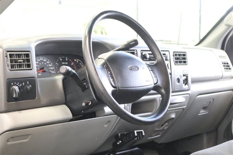 2002 Ford F-250 XLT  100% RUST FREE* 100% ACCIDENT FREE* LONG BED EXTRA CAB* LINEX BED LINER* NEW 2.5 "LEVEL KIT W/ BILSTEIN 5100 SHOCKS& STEERING STABILIZER* NEW 35 " BFG KO3 10-PLYs* UPGRADED GRILL & MIRRORS*FULL SERVICED - Photo 78 - Portland, OR 97230