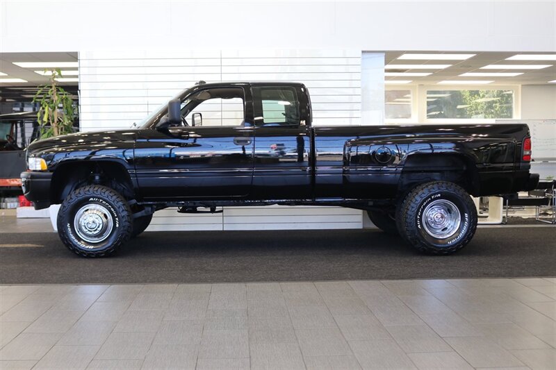 1996 Dodge Ram 3500 Laramie SLT 5.9L 12-VALVE* 100% RUST FREE* FULLY SERVICED* NEW 3 " LEVEL LIFT W/ BILSTEIN 5100's* NEW 35 " BFG KO3s* FULL NEW EXCELLENT QUALITY PAINT JOB* PAINT MATCHED BUMPERS-GRILL* - Photo 4 - Portland, OR 97230