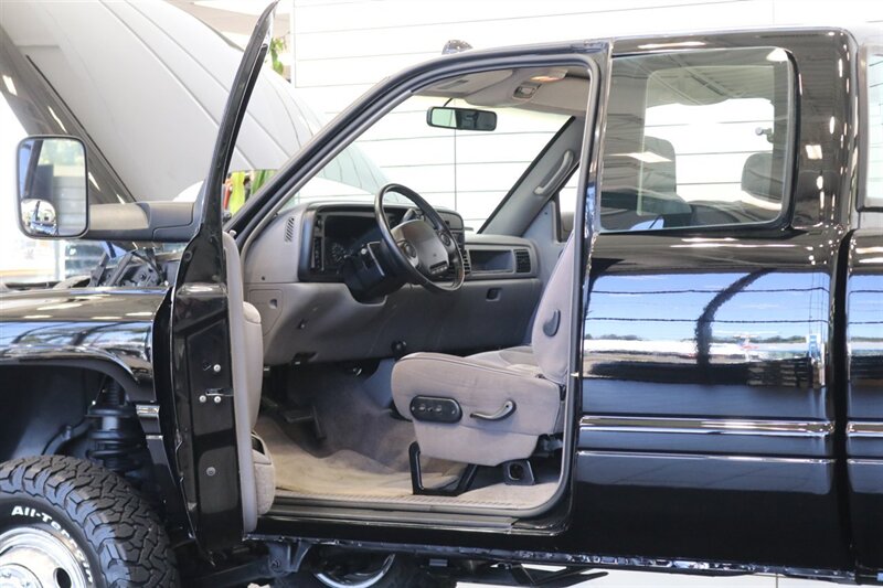 1996 Dodge Ram 3500 Laramie SLT 5.9L 12-VALVE* 100% RUST FREE* FULLY SERVICED* NEW 3 " LEVEL LIFT W/ BILSTEIN 5100's* NEW 35 " BFG KO3s* FULL NEW EXCELLENT QUALITY PAINT JOB* PAINT MATCHED BUMPERS-GRILL* - Photo 48 - Portland, OR 97230