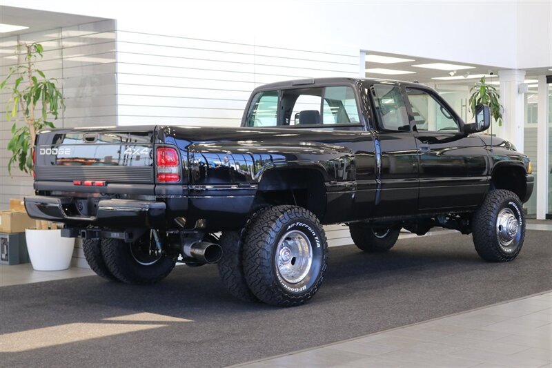 1996 Dodge Ram 3500 Laramie SLT 5.9L 12-VALVE* 100% RUST FREE* FULLY SERVICED* NEW 3 " LEVEL LIFT W/ BILSTEIN 5100's* NEW 35 " BFG KO3s* FULL NEW EXCELLENT QUALITY PAINT JOB* PAINT MATCHED BUMPERS-GRILL* - Photo 7 - Portland, OR 97230