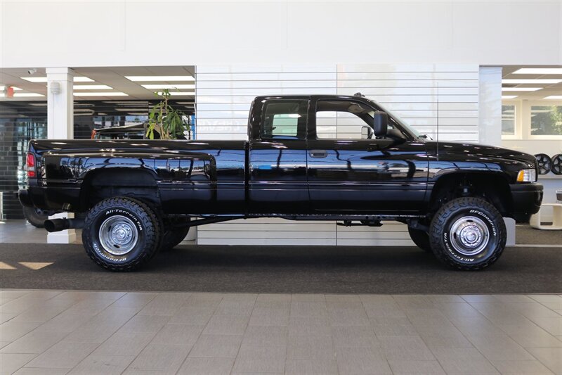 1996 Dodge Ram 3500 Laramie SLT 5.9L 12-VALVE* 100% RUST FREE* FULLY SERVICED* NEW 3 " LEVEL LIFT W/ BILSTEIN 5100's* NEW 35 " BFG KO3s* FULL NEW EXCELLENT QUALITY PAINT JOB* PAINT MATCHED BUMPERS-GRILL* - Photo 5 - Portland, OR 97230