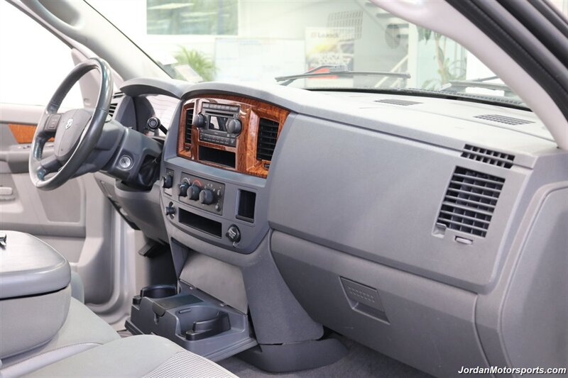 2006 Dodge Ram 2500 SLT  LONG BED 5.9L CUMMINS HIGH OUTPUT* NEVER HAD A 5TH WHEEL OR GOOSENECK* NEW 10-PLY TIRES* REAR AIRBAGS W/ONBOARD COMPRESSOR* BIG HORN PKG* FRESH SERVICE* CAMPER PKG* ALL KEYS & BOOKS - Photo 86 - Portland, OR 97230