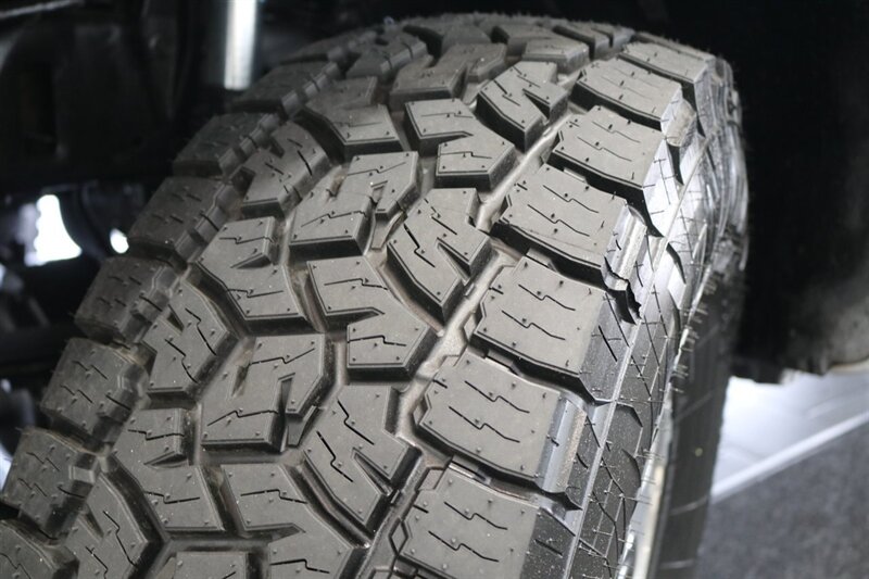 2001 Ford F-350 XLT  1-OWNER* 100% RUST FREE* NEW 2.5 " BILSTEIN LEVEL KIT* NEW 35 " TOYO'S 10-PLYS* FULL SERVICE W/ NEW FLUIDS-FILTERS-AC SERVICE-DOOR LOCKS* ALL ORIGINAL BOOKS-WINDOW STICKER-SERVICE RECORDS - Photo 59 - Portland, OR 97230