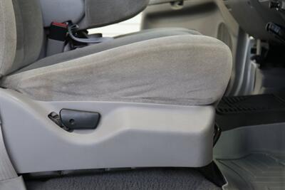 2001 Ford F-350 XLT  1-OWNER* 100% RUST FREE* NEW 2.5 " BILSTEIN LEVEL KIT* NEW 35 " TOYO'S 10-PLYS* FULL SERVICE W/ NEW FLUIDS-FILTERS-AC SERVICE-DOOR LOCKS* ALL ORIGINAL BOOKS-WINDOW STICKER-SERVICE RECORDS - Photo 65 - Portland, OR 97230