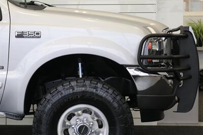 2001 Ford F-350 XLT  1-OWNER* 100% RUST FREE* NEW 2.5 " BILSTEIN LEVEL KIT* NEW 35 " TOYO'S 10-PLYS* FULL SERVICE W/ NEW FLUIDS-FILTERS-AC SERVICE-DOOR LOCKS* ALL ORIGINAL BOOKS-WINDOW STICKER-SERVICE RECORDS - Photo 43 - Portland, OR 97230