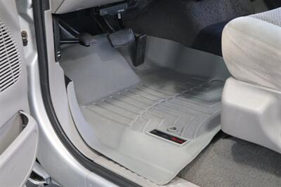 2001 Ford F-350 XLT  1-OWNER* 100% RUST FREE* NEW 2.5 " BILSTEIN LEVEL KIT* NEW 35 " TOYO'S 10-PLYS* FULL SERVICE W/ NEW FLUIDS-FILTERS-AC SERVICE-DOOR LOCKS* ALL ORIGINAL BOOKS-WINDOW STICKER-SERVICE RECORDS - Photo 76 - Portland, OR 97230