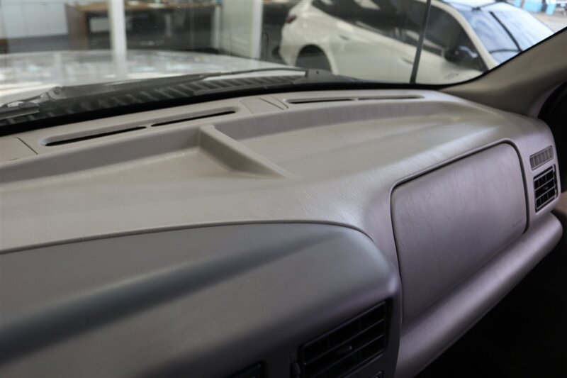 2001 Ford F-350 XLT  1-OWNER* 100% RUST FREE* NEW 2.5 " BILSTEIN LEVEL KIT* NEW 35 " TOYO'S 10-PLYS* FULL SERVICE W/ NEW FLUIDS-FILTERS-AC SERVICE-DOOR LOCKS* ALL ORIGINAL BOOKS-WINDOW STICKER-SERVICE RECORDS - Photo 88 - Portland, OR 97230