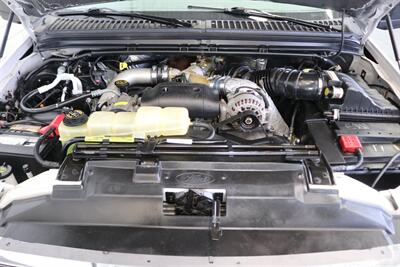 2001 Ford F-350 XLT  1-OWNER* 100% RUST FREE* NEW 2.5 " BILSTEIN LEVEL KIT* NEW 35 " TOYO'S 10-PLYS* FULL SERVICE W/ NEW FLUIDS-FILTERS-AC SERVICE-DOOR LOCKS* ALL ORIGINAL BOOKS-WINDOW STICKER-SERVICE RECORDS - Photo 14 - Portland, OR 97230