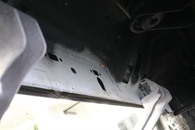 2001 Ford F-350 XLT  1-OWNER* 100% RUST FREE* NEW 2.5 " BILSTEIN LEVEL KIT* NEW 35 " TOYO'S 10-PLYS* FULL SERVICE W/ NEW FLUIDS-FILTERS-AC SERVICE-DOOR LOCKS* ALL ORIGINAL BOOKS-WINDOW STICKER-SERVICE RECORDS - Photo 25 - Portland, OR 97230