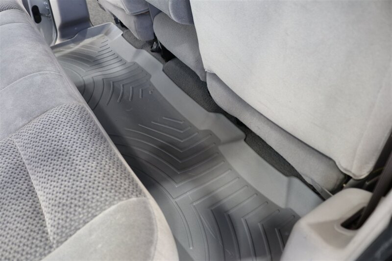 2001 Ford F-350 XLT  1-OWNER* 100% RUST FREE* NEW 2.5 " BILSTEIN LEVEL KIT* NEW 35 " TOYO'S 10-PLYS* FULL SERVICE W/ NEW FLUIDS-FILTERS-AC SERVICE-DOOR LOCKS* ALL ORIGINAL BOOKS-WINDOW STICKER-SERVICE RECORDS - Photo 78 - Portland, OR 97230