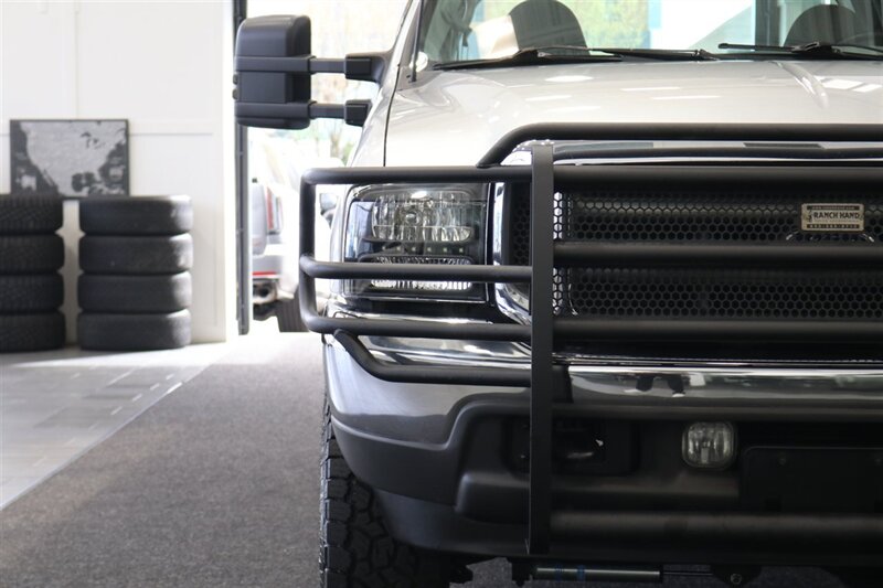 2001 Ford F-350 XLT  1-OWNER* 100% RUST FREE* NEW 2.5 " BILSTEIN LEVEL KIT* NEW 35 " TOYO'S 10-PLYS* FULL SERVICE W/ NEW FLUIDS-FILTERS-AC SERVICE-DOOR LOCKS* ALL ORIGINAL BOOKS-WINDOW STICKER-SERVICE RECORDS - Photo 49 - Portland, OR 97230