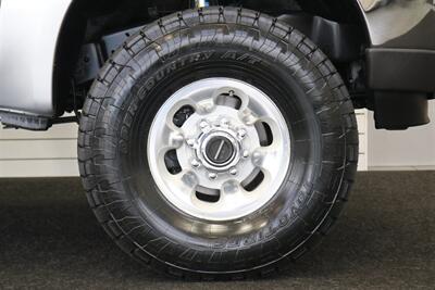 2001 Ford F-350 XLT  1-OWNER* 100% RUST FREE* NEW 2.5 " BILSTEIN LEVEL KIT* NEW 35 " TOYO'S 10-PLYS* FULL SERVICE W/ NEW FLUIDS-FILTERS-AC SERVICE-DOOR LOCKS* ALL ORIGINAL BOOKS-WINDOW STICKER-SERVICE RECORDS - Photo 58 - Portland, OR 97230