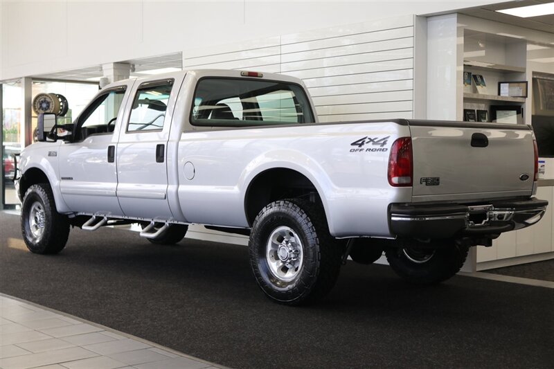 2001 Ford F-350 XLT  1-OWNER* 100% RUST FREE* NEW 2.5 " BILSTEIN LEVEL KIT* NEW 35 " TOYO'S 10-PLYS* FULL SERVICE W/ NEW FLUIDS-FILTERS-AC SERVICE-DOOR LOCKS* ALL ORIGINAL BOOKS-WINDOW STICKER-SERVICE RECORDS - Photo 6 - Portland, OR 97230